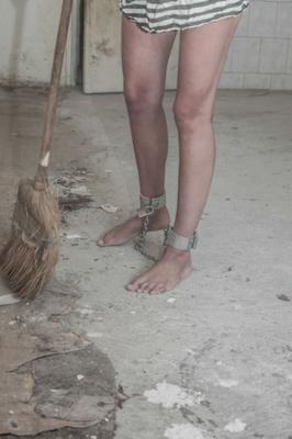 teen slave clenaning torture room