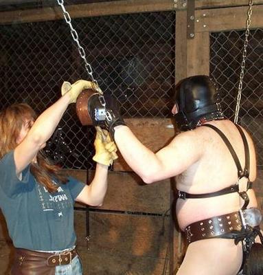 Domina bei der Arbeit (3)