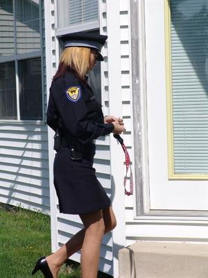 行方不明の婦人警官