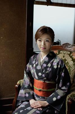 瀬名涼子